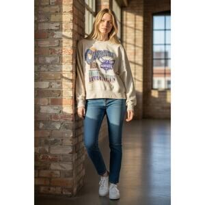 Abercrombie & Fitch Cream Charlotte Hornets NBA Graphic Sweatshirt Womens Size S